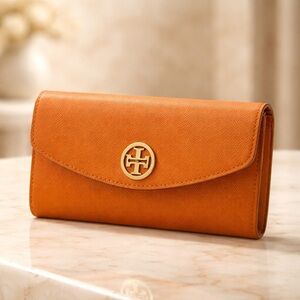 EUC Tory Burch Orange sunglasses case beautiful